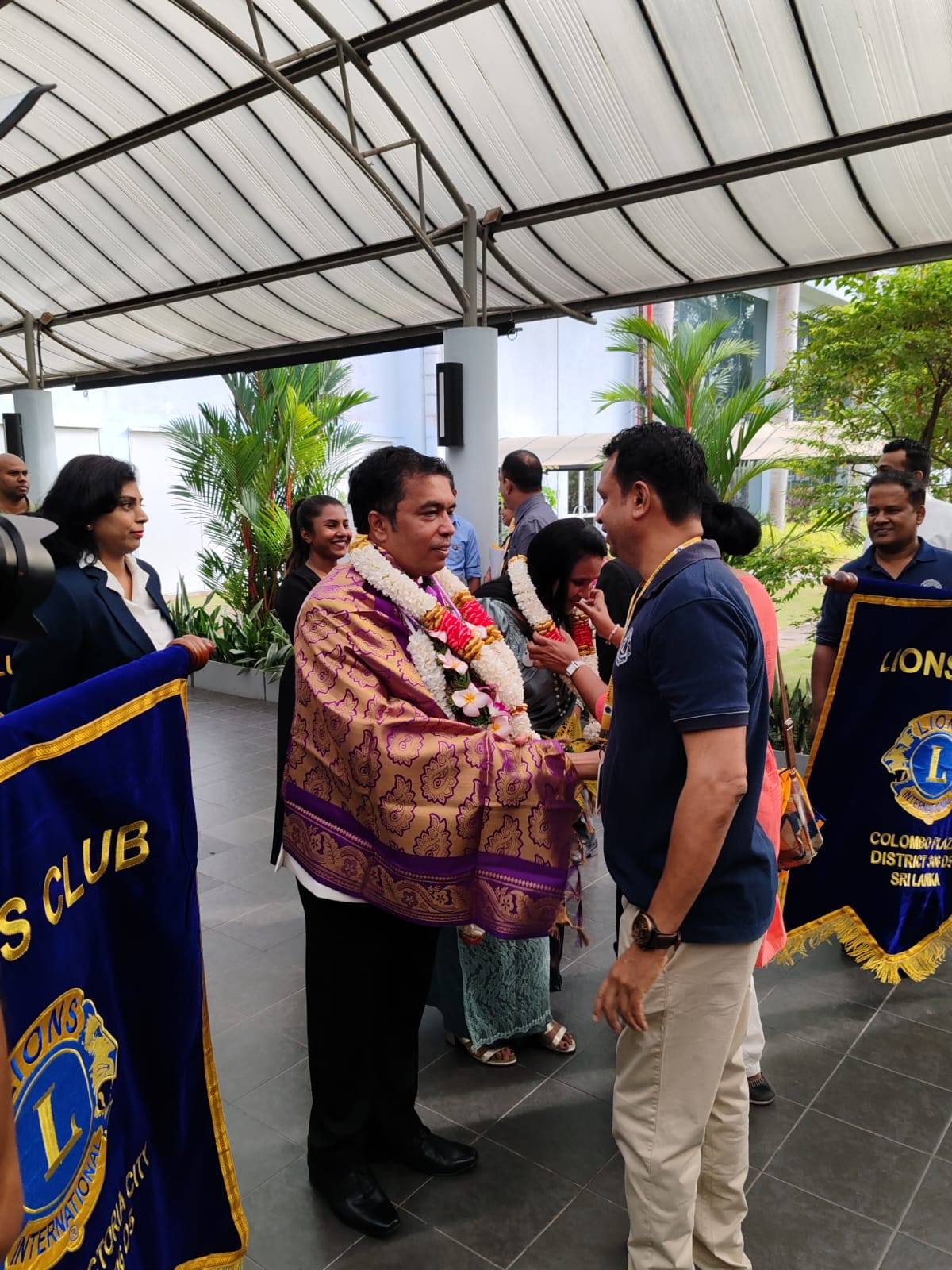 Welcoming District Governor Lion Sashikumar Subramaniam SCA PMJF PMAF